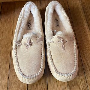 Ugh Dakota Moccosins size 7